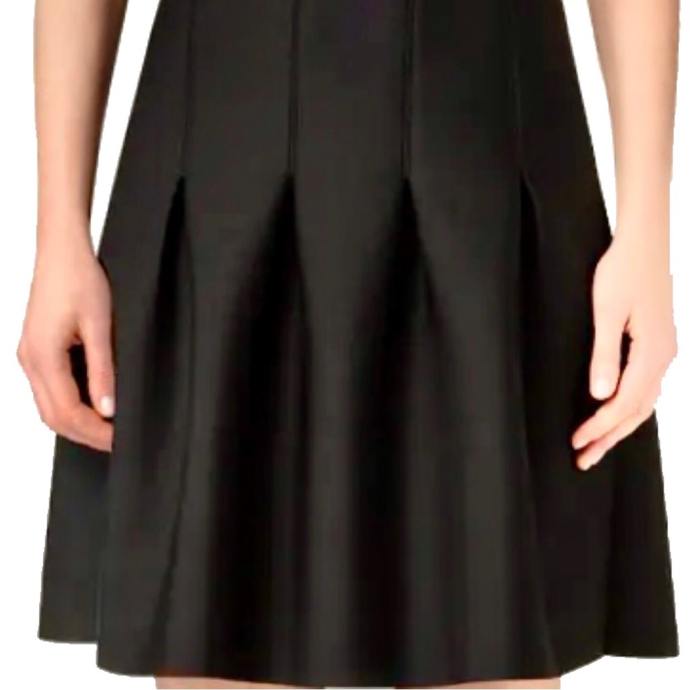BSBG structured inverted pleats black Fit and flare skirt sz XSmall mini